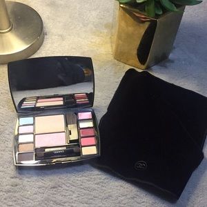 Chanel Travel makeup palette